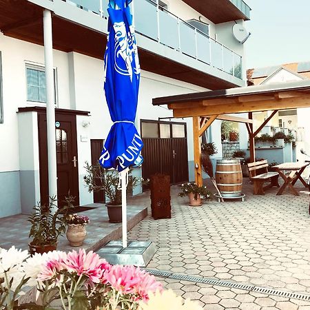Pension Seeblick Latzko Neusiedl am See Buitenkant foto