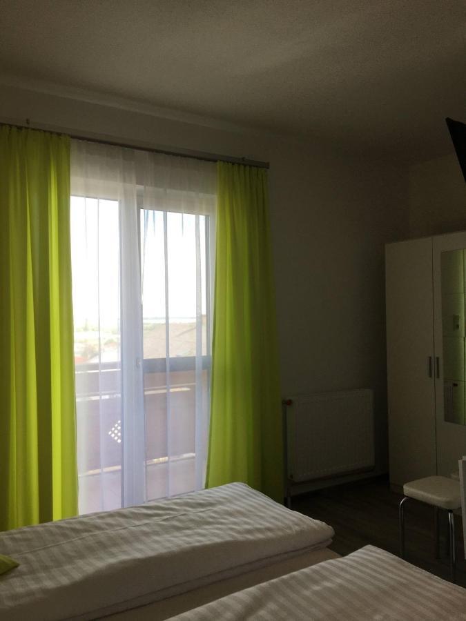 Pension Seeblick Latzko Neusiedl am See Buitenkant foto